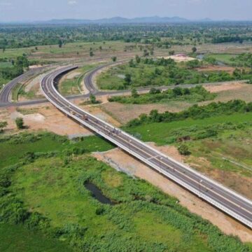 ថៃប្រកាសមិនយកកម្រៃសេវាយានយន្តដែលឆ្លងកាត់សា្ពនស្ទឹងបត់-បាងណងអៀង